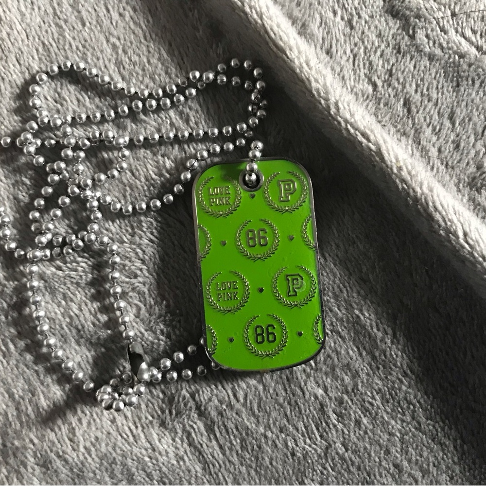 victoria secret PINK limied edition dog tag necklace